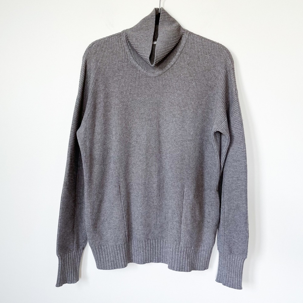 Lululemon Cozy Calling Yak Cotton Turtleneck Sweater Gray Womens Medium Pockets
